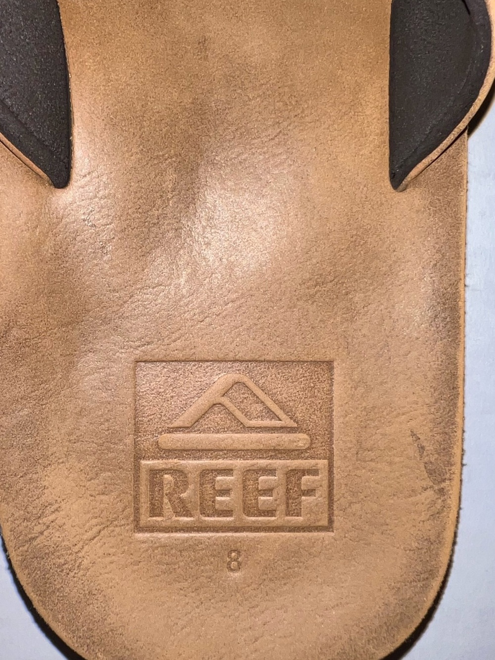 Reef Men’s Tan Leather Thong Sandals - Picture 3 of 7